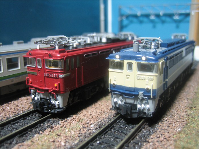 EF65PF＆ED75　無動力車を改修_e0120143_23265437.jpg