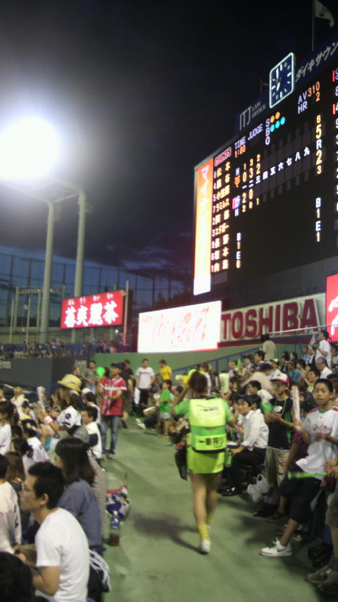 神宮球場_a0075684_047567.jpg