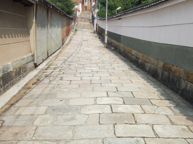 Genshoji-zaka in Tennoji-ku_e0046748_2312577.jpg