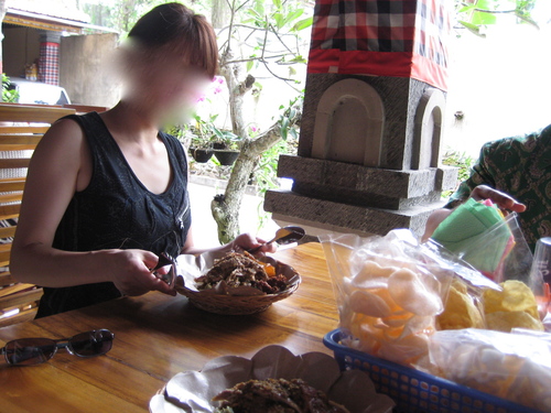 b0193060_00659.jpg