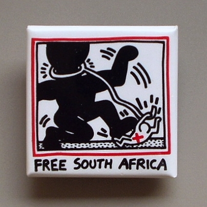 キース・へリングの缶バッジ「Free South Africa」(1985 キース・へリングの缶バッジ「Free South Africa」(1985