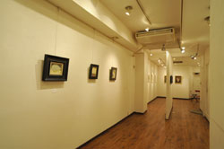 ムーンライト展と半獣神展_e0045977_143310.jpg