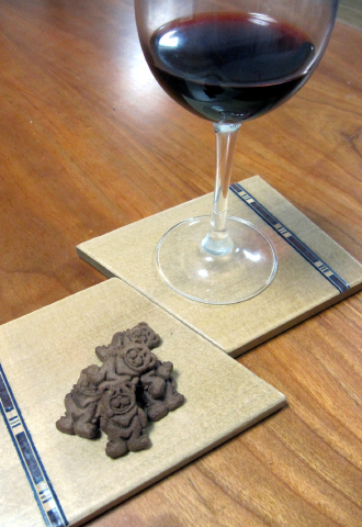 bear cookies & wine & coasters_f0197215_21233982.jpg