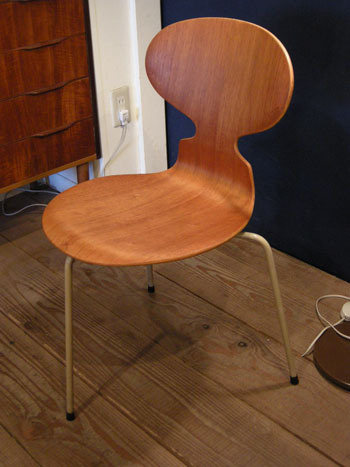 Ant chair (Fritz Hansen)_c0139773_17383761.jpg