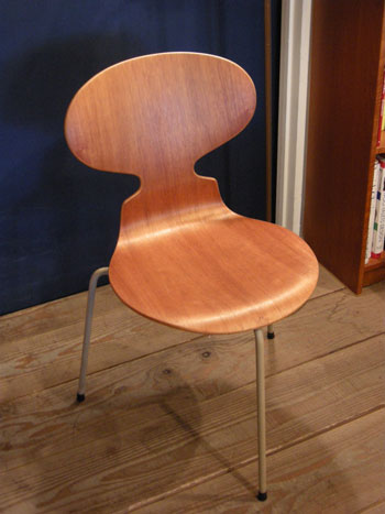 Ant chair (Fritz Hansen)_c0139773_17385419.jpg