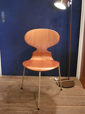 Ant chair (Fritz Hansen)_c0139773_1739924.jpg