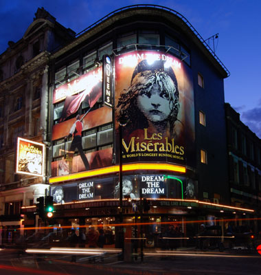 Les Miserable, National Gallery and V&A Museum_e0142226_5135735.jpg