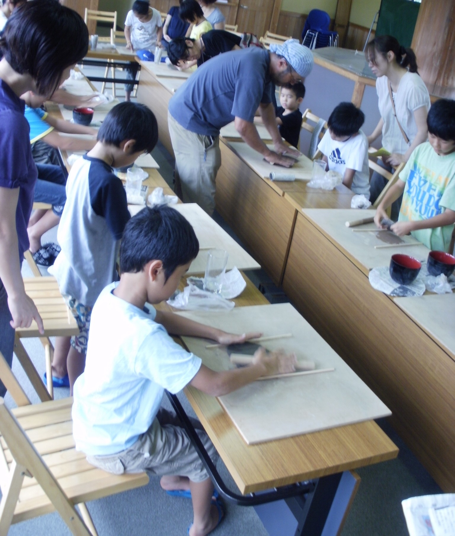 ☆夏休み体験教室 ~陶芸~_e0135219_1155966.jpg