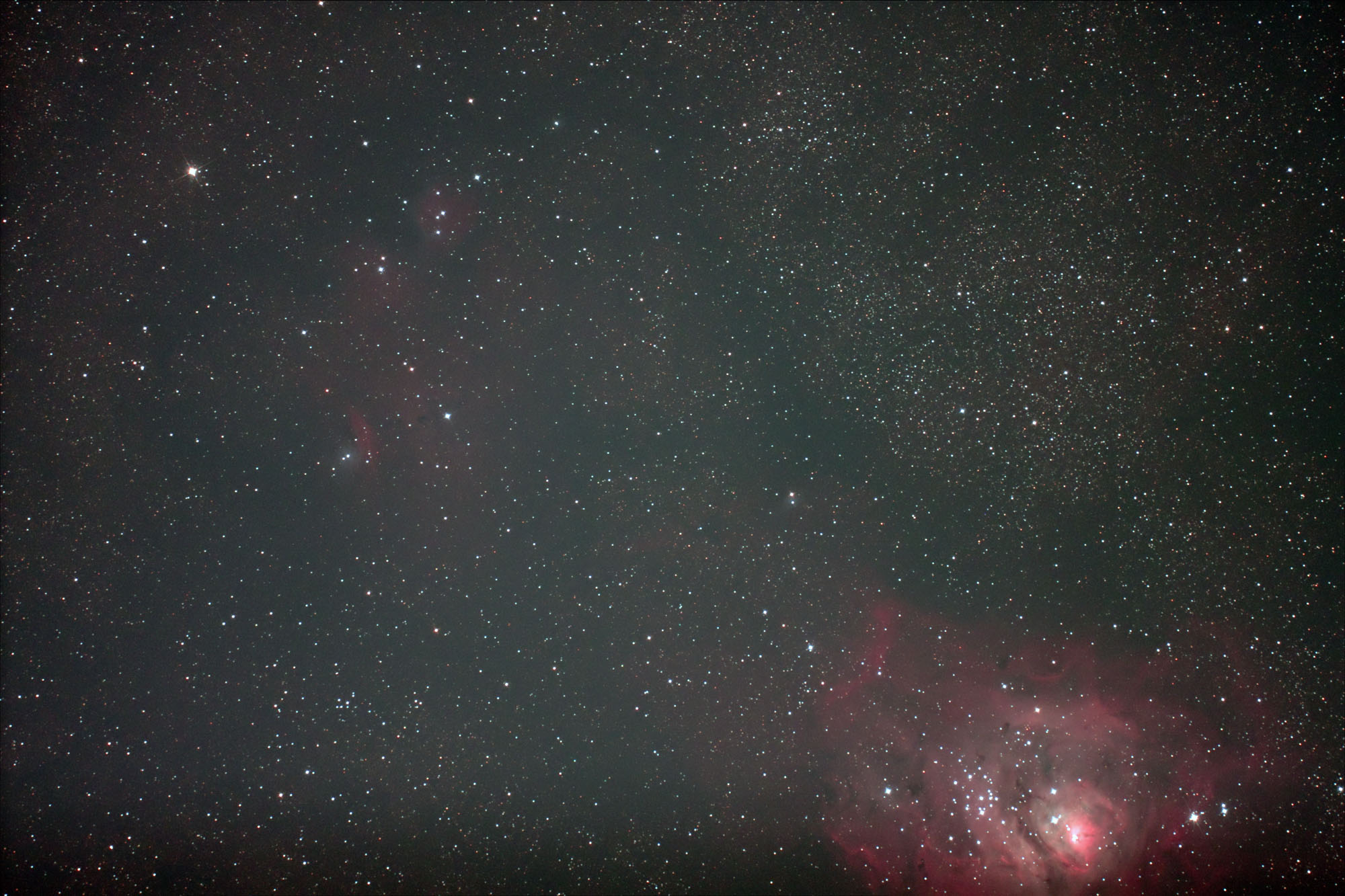 猫の肉球星雲_e0174091_1534166.jpg