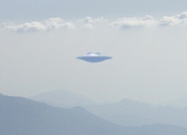 UFO_e0026609_8151089.jpg