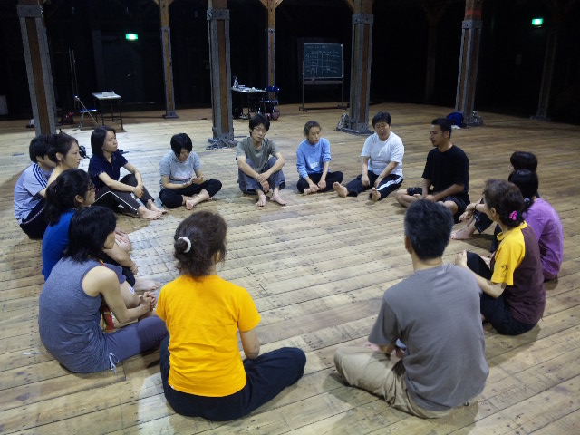 ラバン&アレキサンダー体験講座2日目!_e0118827_1101921.jpg