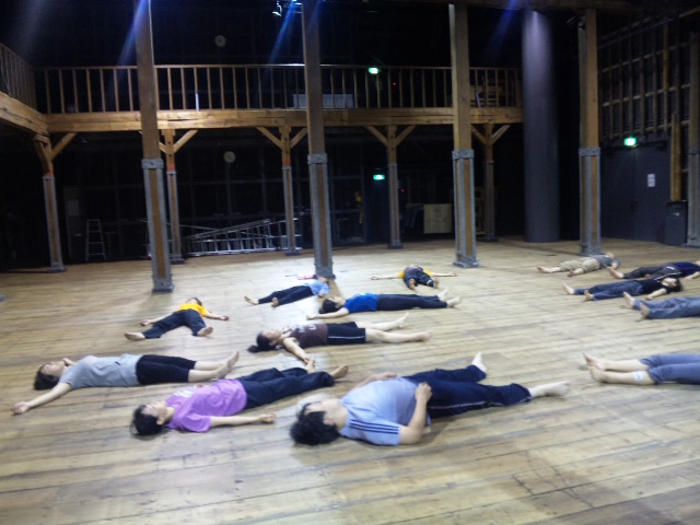 ラバン&アレキサンダー体験講座2日目!_e0118827_113341.jpg