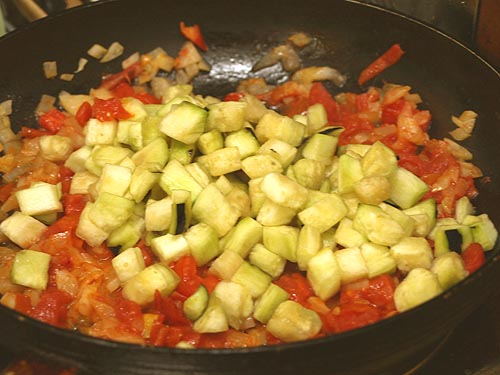 ☆簡単レシピ・夏野菜のミネストローネ☆_c0092953_2194567.jpg