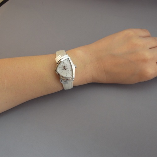 ハミルトン ベンチュラ 白 ハミルトン ベンチュラ 白文字盤 SS×GP/QZ