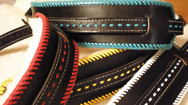 SimpleでStylishなGuitar Straps！_e0053731_19444781.jpg