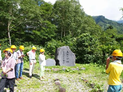 ２年越しの立山カルデラ砂防体験学習会・バス編_d0079440_23245258.jpg