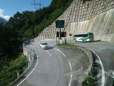 ２年越しの立山カルデラ砂防体験学習会・バス編_d0079440_024462.jpg