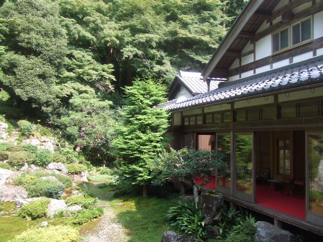 Seiganji Temple near Maibara Station has a beautiful Zen Garden_e0046748_17335018.jpg