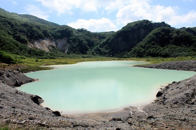 秣岳から須川岳_e0137200_23594389.jpg