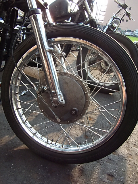 SUNDAY CYLA _a0165898_1554126.jpg