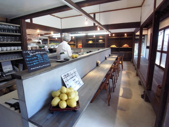行ってみたいな 「島キッチン」_a0116902_20204239.jpg