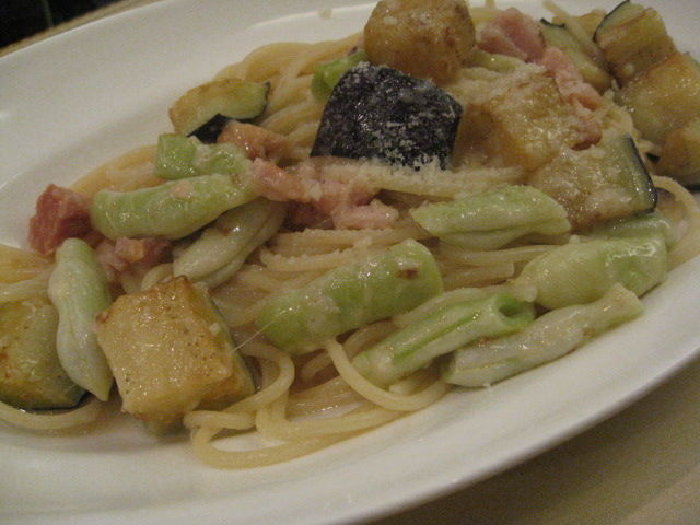 Anastia（アナスティア）でランチ♪_b0173605_1092898.jpg