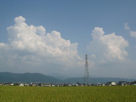 火曜日の安曇野も夏空です_a0014840_22385772.jpg