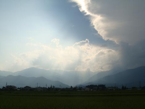 夏空のカーテン_a0014840_2318920.jpg