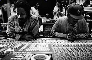 NAS & DAMIAN MARLEY [Distant Relatives]_f0045842_17575687.jpg