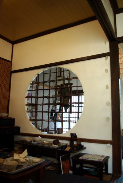 奈良の古い長屋のひっそりカフェ_c0196340_21191724.jpg