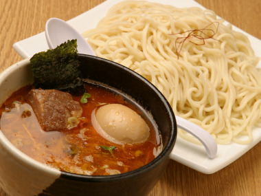 二代目白神（ﾊｸｼﾝ）博多ラーメン。_a0163248_20593085.jpg