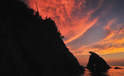 山陰海岸ジオパークの旗をよく見かけ......._b0194185_22144048.jpg