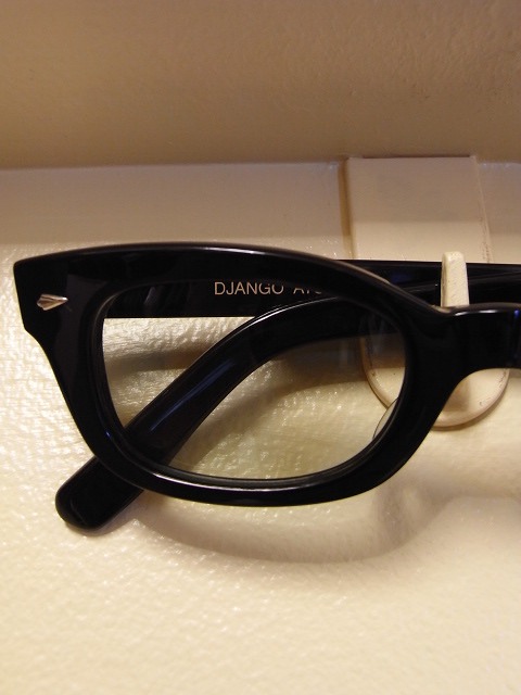 sunglass <holmes>_f0049745_16531047.jpg