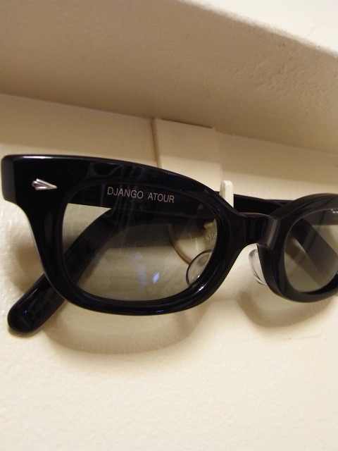 sunglass <holmes>_f0049745_16534728.jpg
