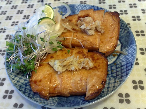 今晩は茸とチーズの包焼きが美味しかった！_e0195952_122622100.jpg