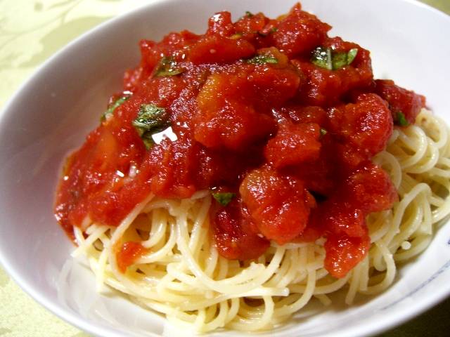 カットトマトの冷製パスタ 食べぼや記 冒険レシピ カットトマトの冷製パスタ 食べぼや記 冒険レシピ