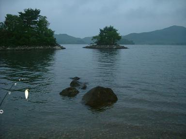 2010釣行NO.16 (8/22)　桧原湖　小口黒鱒退治　5:00～7:00_f0119889_8171874.jpg