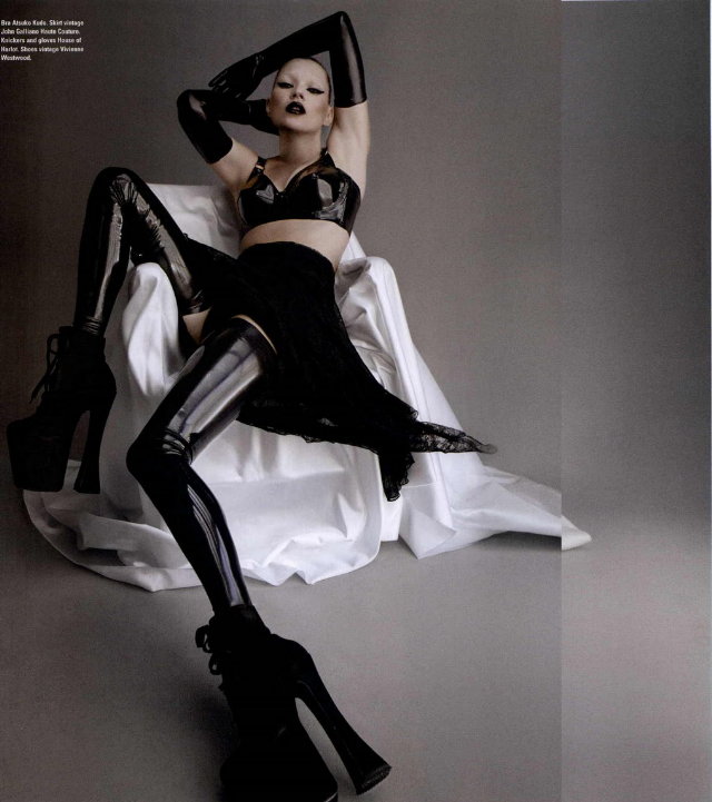 Kate Moss & Naomi Campbell :: i-D Pre-fall 2010_f0089299_1825086.jpg