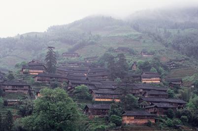 5日目：金竹壮寨　～雨中の中国景観村散策_f0036820_18242619.jpg