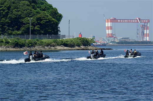 『YOKOSUKA軍港めぐり』海上自衛隊爆発物処理班ここ横須賀にあり（1）_e0150566_11334799.jpg