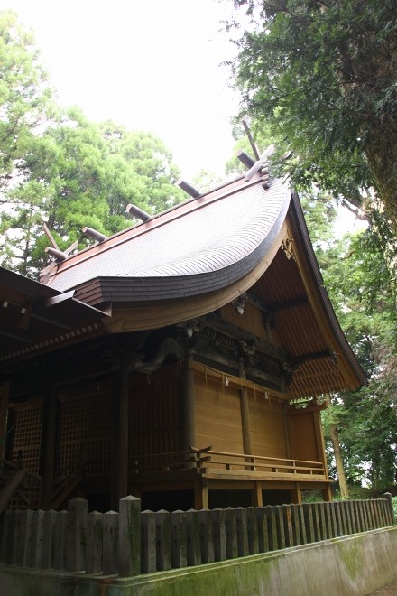 パワースポット？　阿蘇八坂神社_b0123359_21131119.jpg