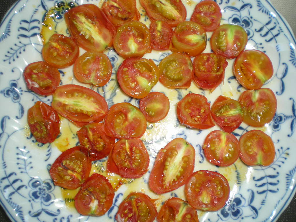 2010年8月29日(日)ドライトマトの作り方!_f0060461_1012999.jpg