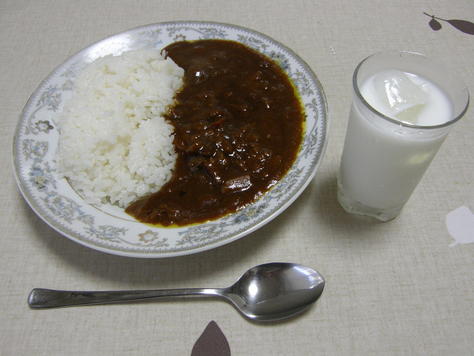 二幸の黒毛和牛カレー_c0118393_18313591.jpg