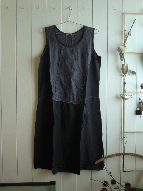 服と看板と。_a0164280_7122162.jpg