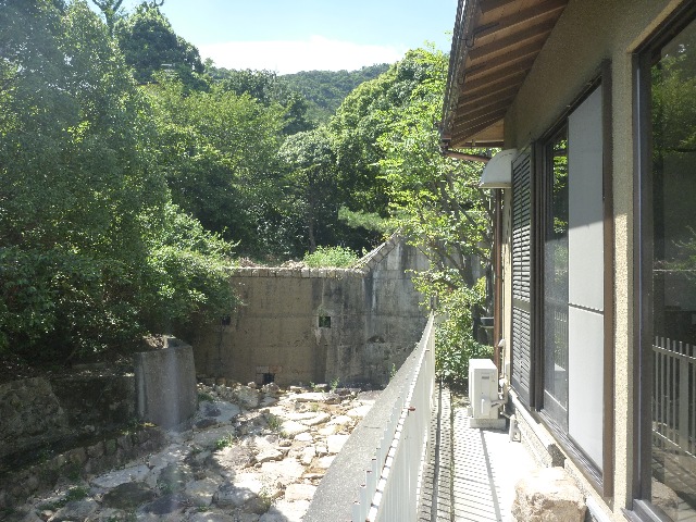 あまやん宅の隣りの中古住宅発売!_b0054727_12022.jpg
