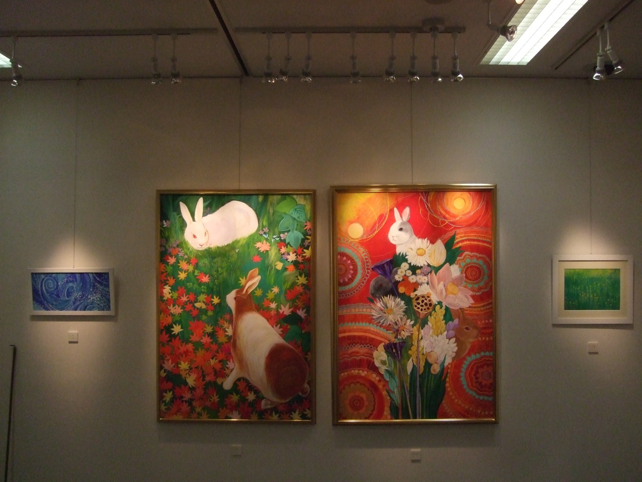 個展「水の色」開催中_e0021276_22541349.jpg