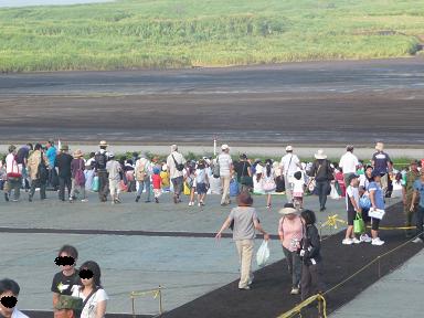 2010年 富士総合火力演習へ照準!テーーーッ!_a0075387_9422691.jpg