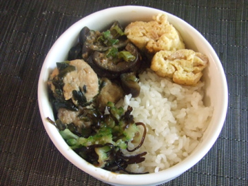 8/30 鶏団子弁当_a0127917_156253.jpg