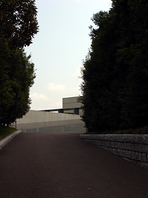 100901 豊田市美術館_b0129659_839482.jpg