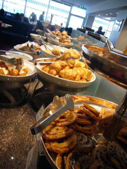 ドイツの朝ご飯 2010年秋_a0116902_18384227.jpg